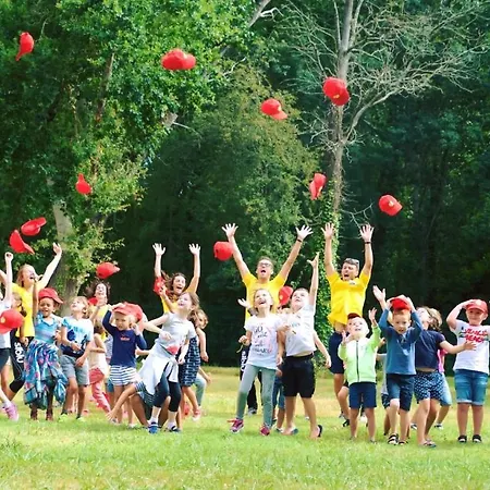 Camping Plaisirs Nature A La Pignade