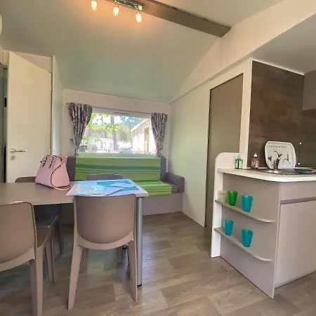 Plaisirs Nature A La Pignade Camping